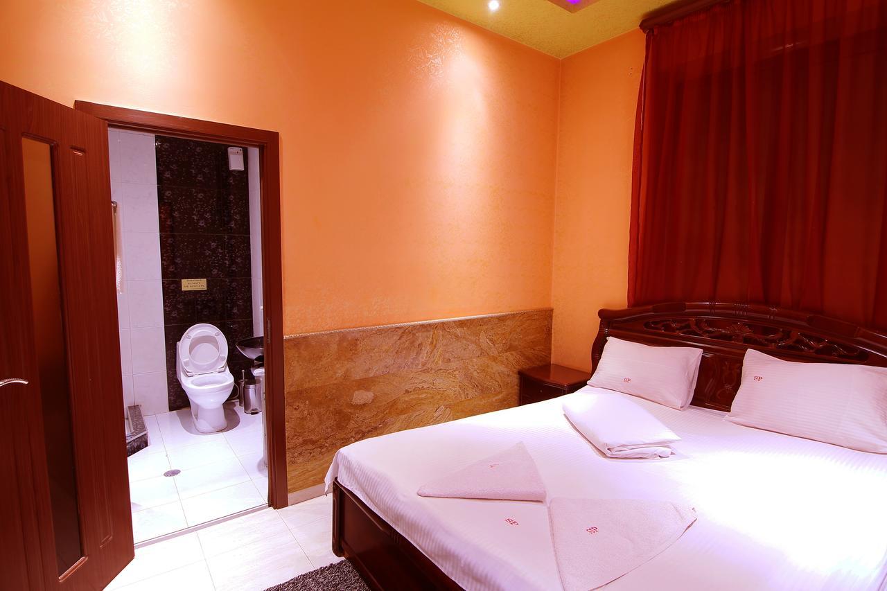 Sochi Plaza Hotel Erévan Extérieur photo